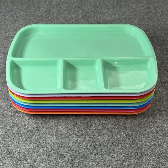 CAMPING Kids Children DISHES PICNIC SET - 8 PIECES OF TABLEWARE - Multicolor - Picture 4 of 5